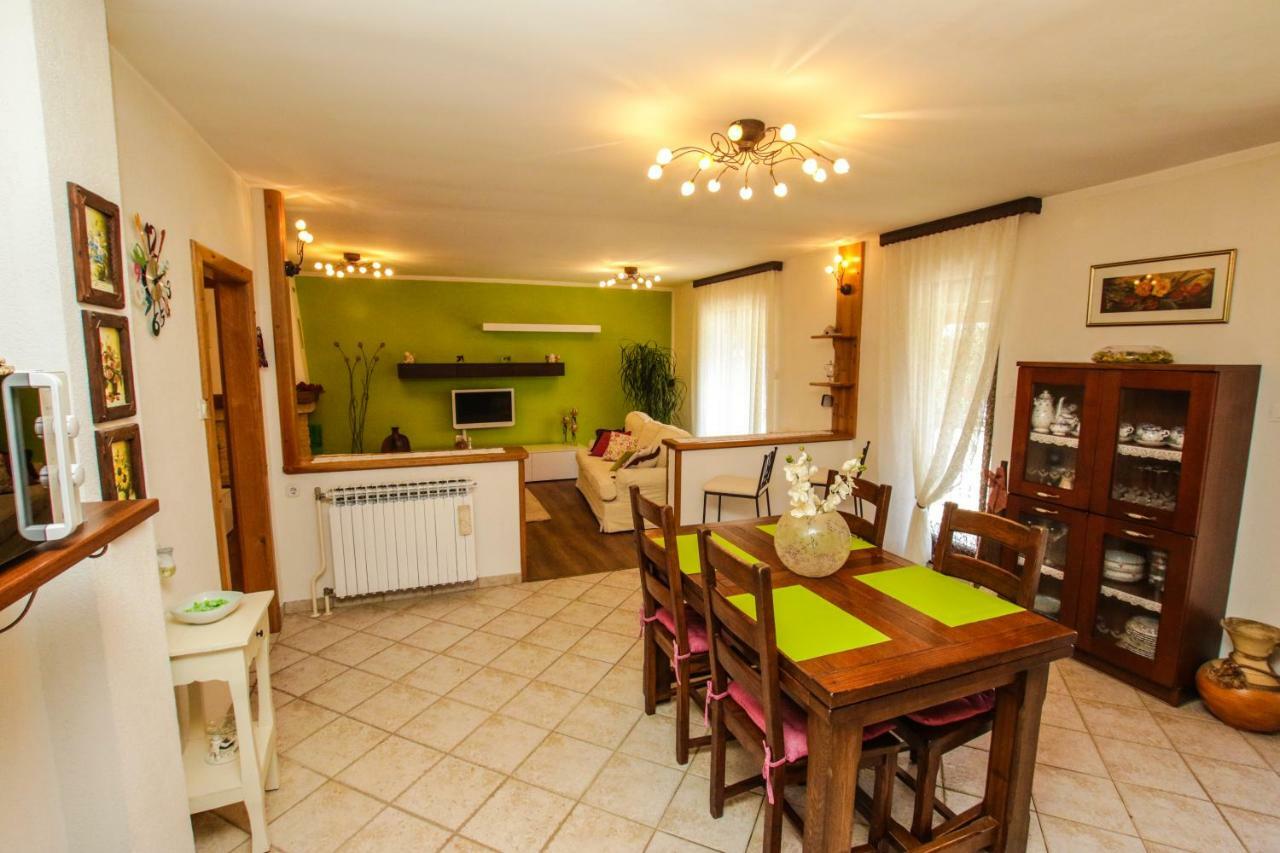 Apartment Dori Porec Exterior photo